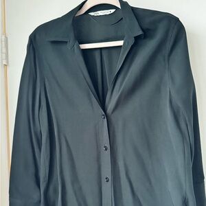 Black fluid Zara button down shirt